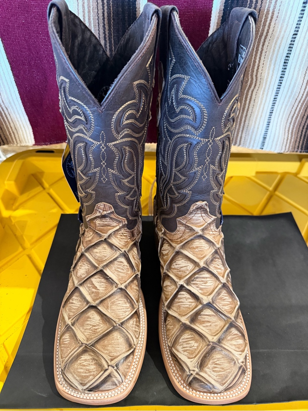 Bruce big bass pirarucu square toe boots